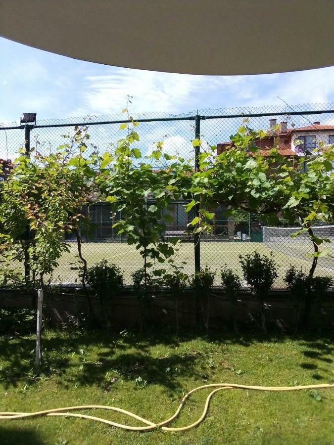 Apartment In Complex Tara Ravda Luaran gambar